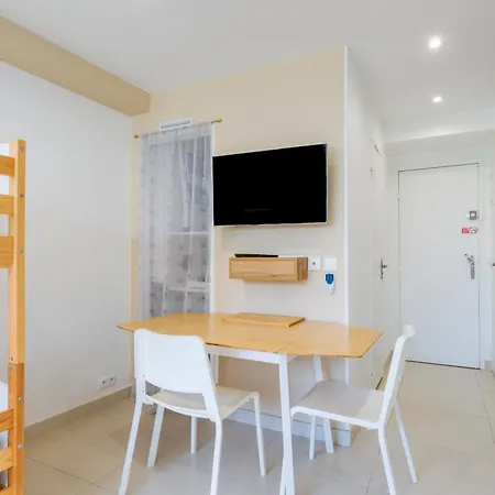 - Marina Baie Des Anges Apartamento